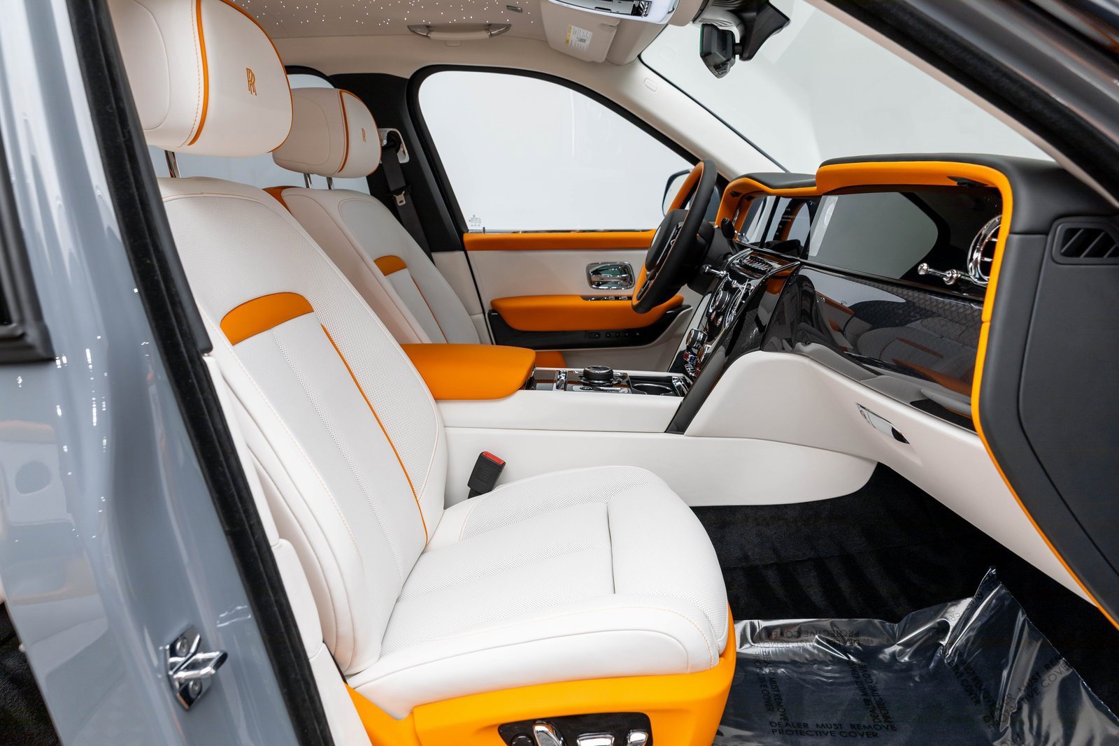 New 2026 Rolls-Royce Cullinan Black Badge image 51