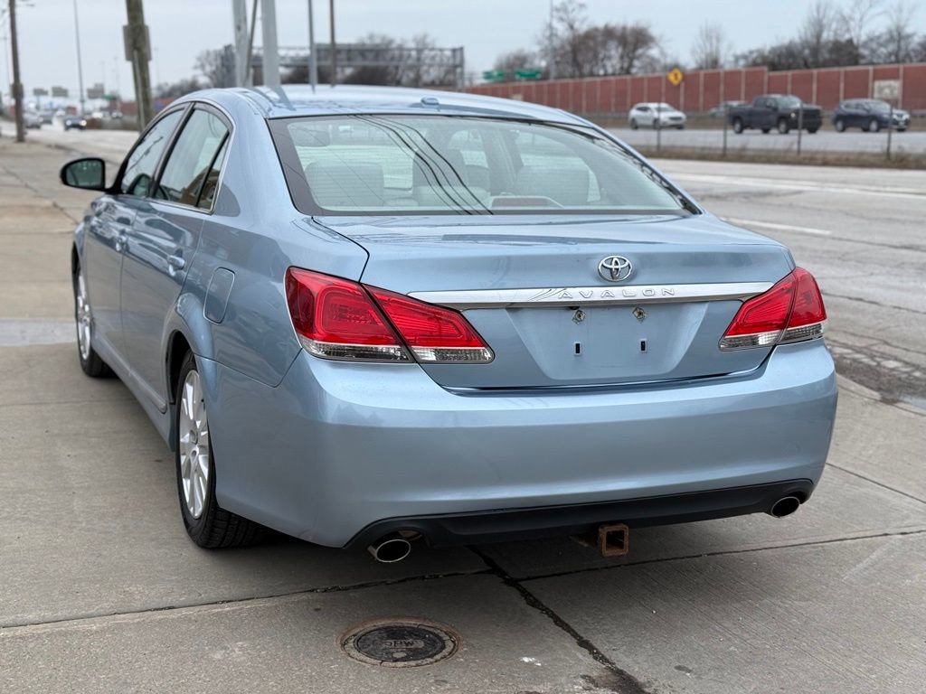 Used 2011 Toyota Avalon image 9