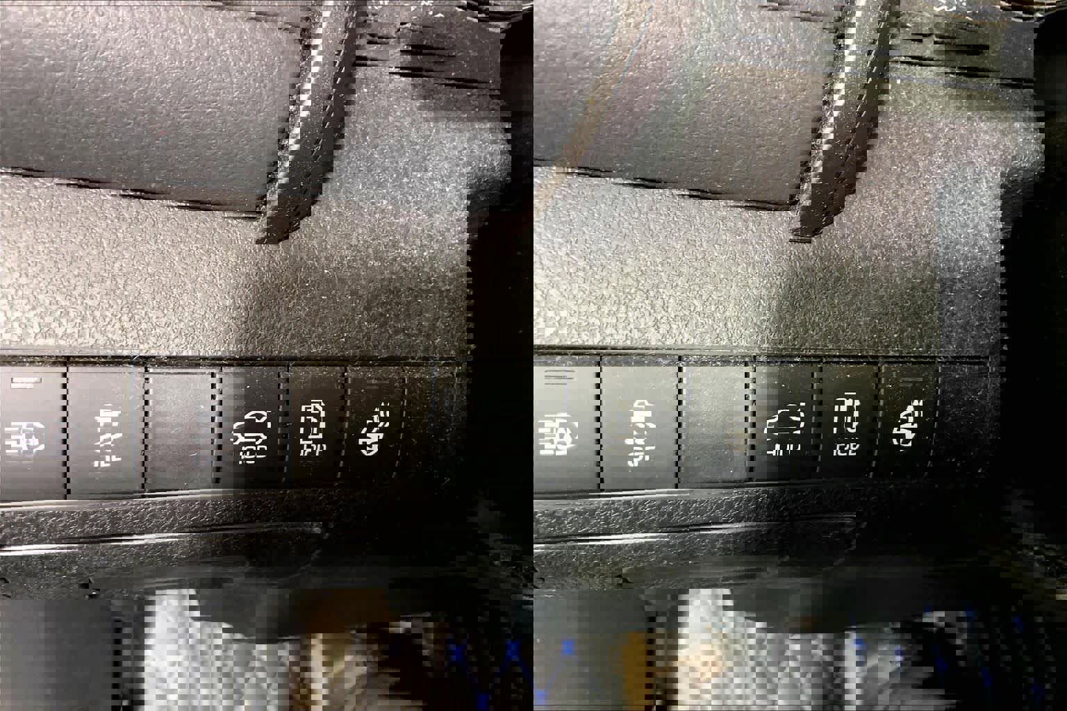 Used 2021 Toyota Camry XSE w/ Carpet Mat Package (TMS) image 35