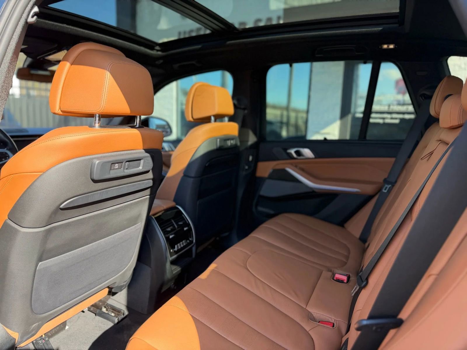 Used 2022 BMW X5 M50i w/ Executive Package AWD/4WD image 64