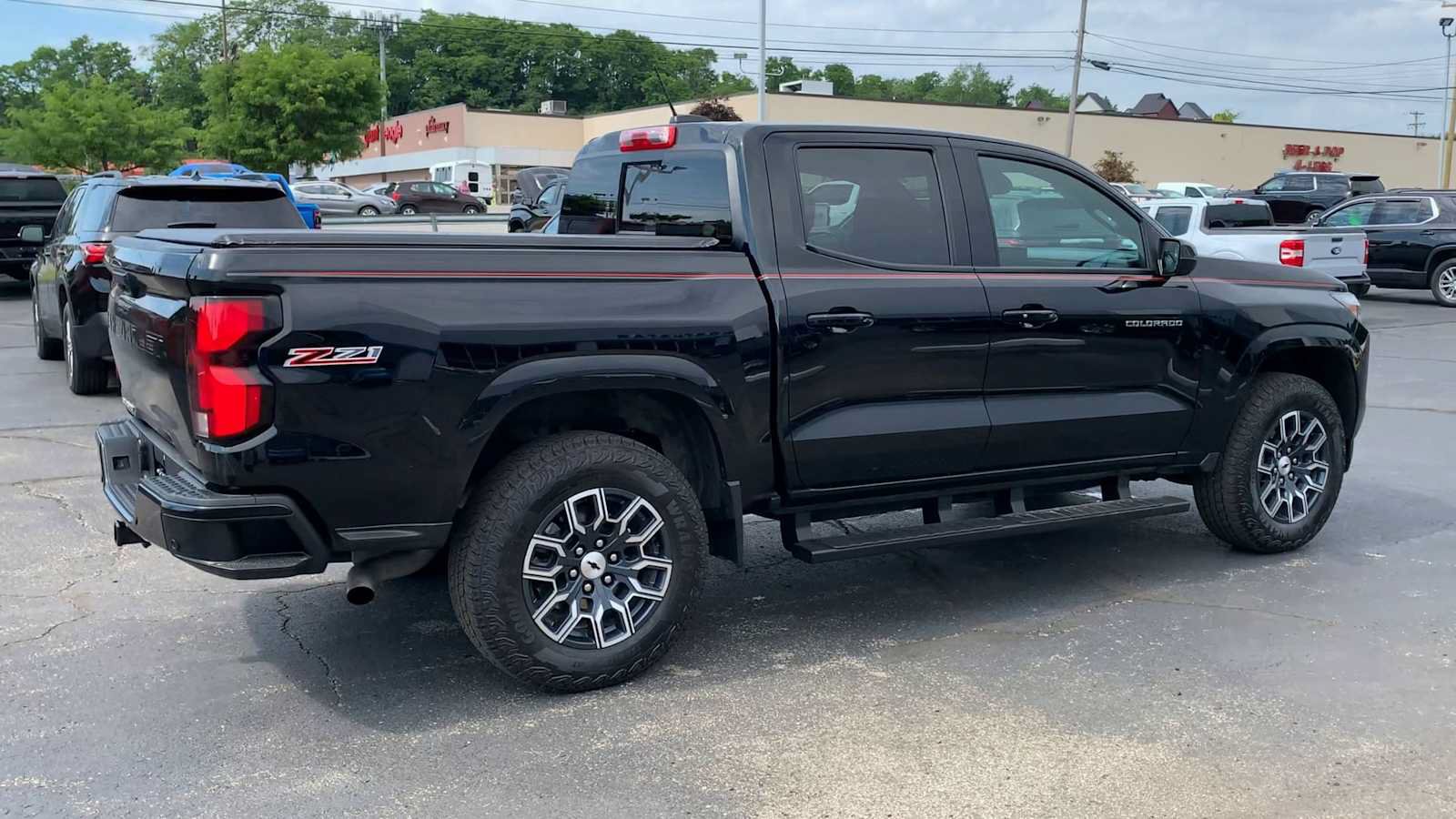 Certified 2025 Chevrolet Colorado Z71 AWD/4WD image 8