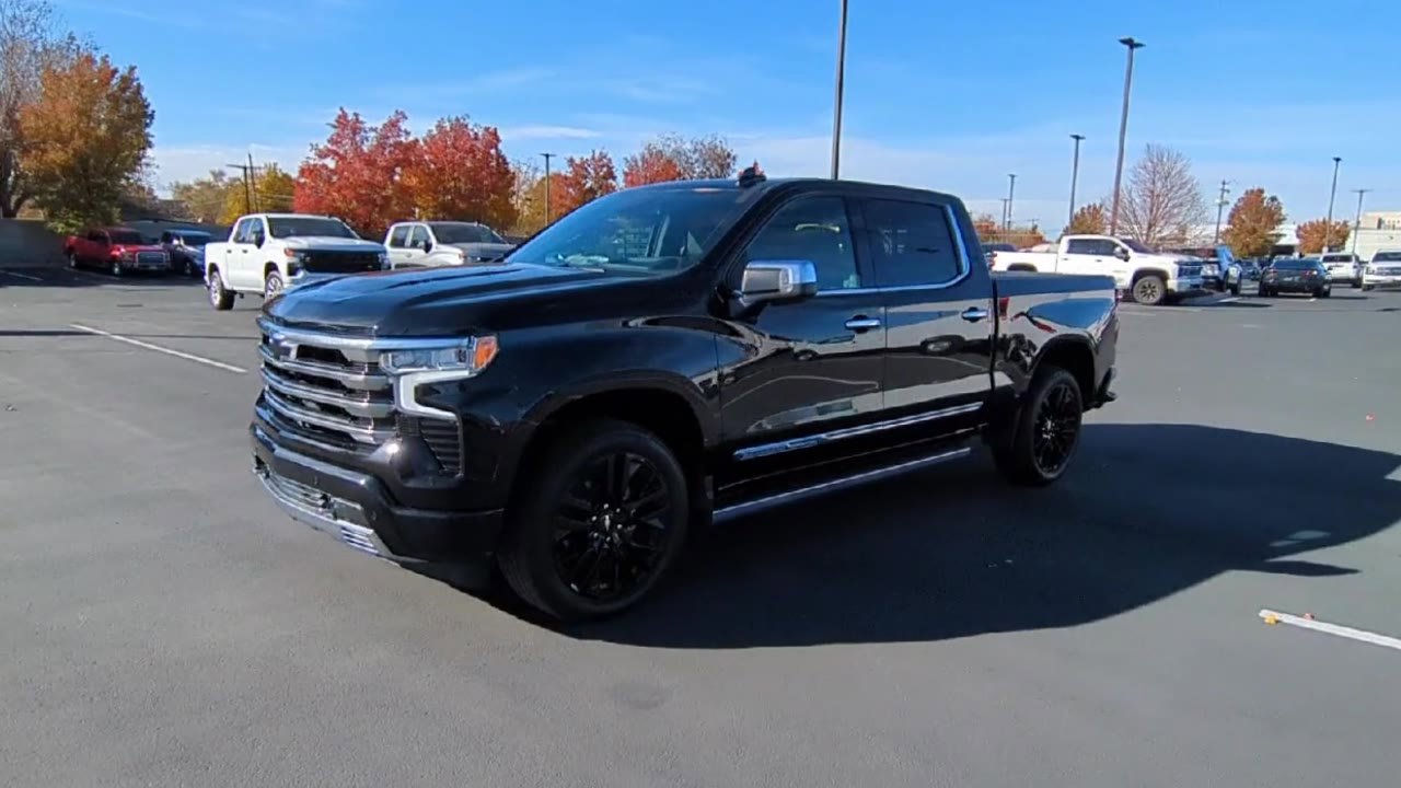 Used 2023 Chevrolet Silverado 1500 High Country w/ High Country Premium Package image 4