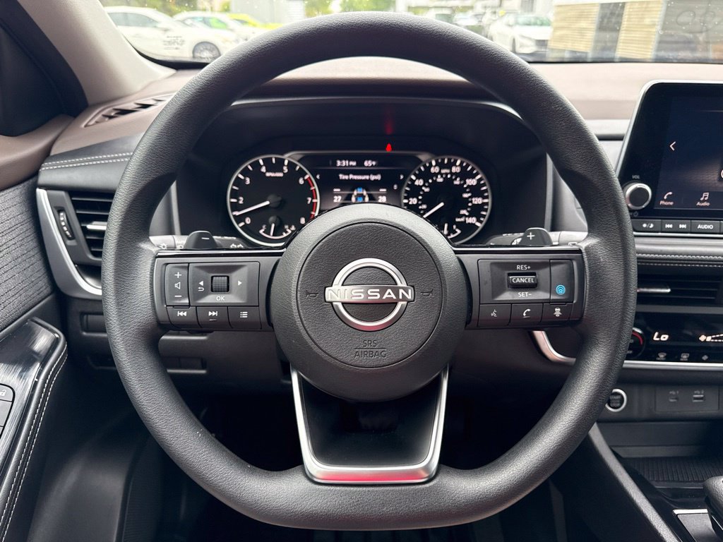 Used 2023 Nissan Rogue SV FWD image 19