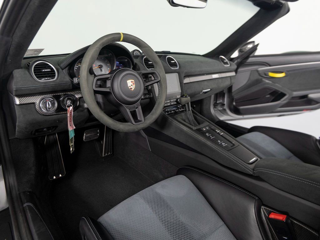 Certified 2025 Porsche 718 Boxster Spyder RS image 4