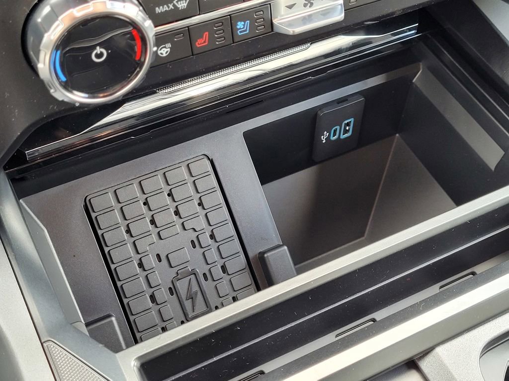 New 2026 Ford F350 Lariat w/ FX4 Off-Road Package image 47