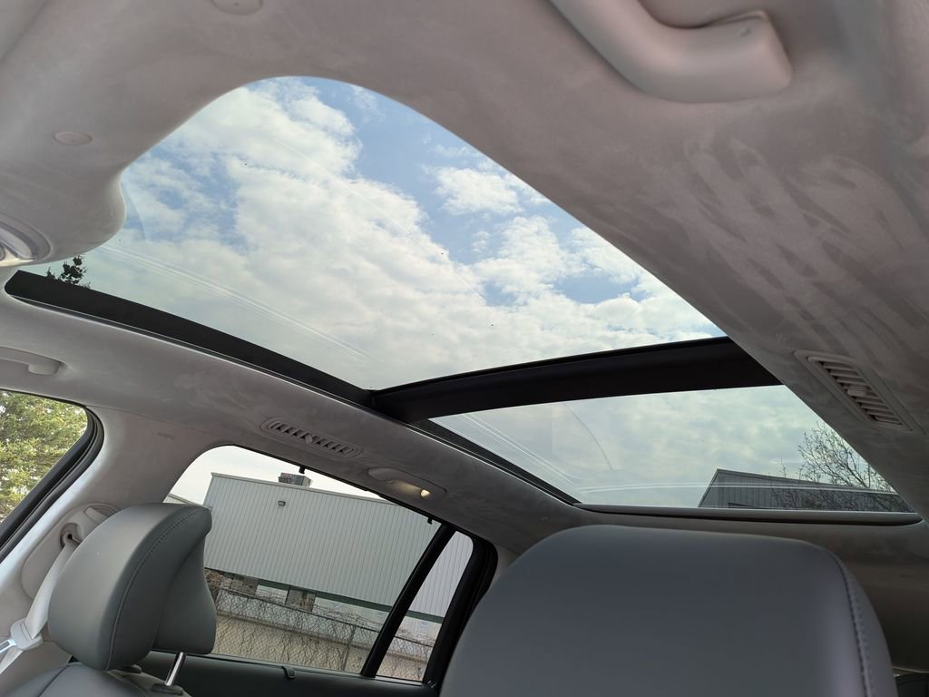 New 2026 Hyundai Ioniq 9 Calligraphy image 13