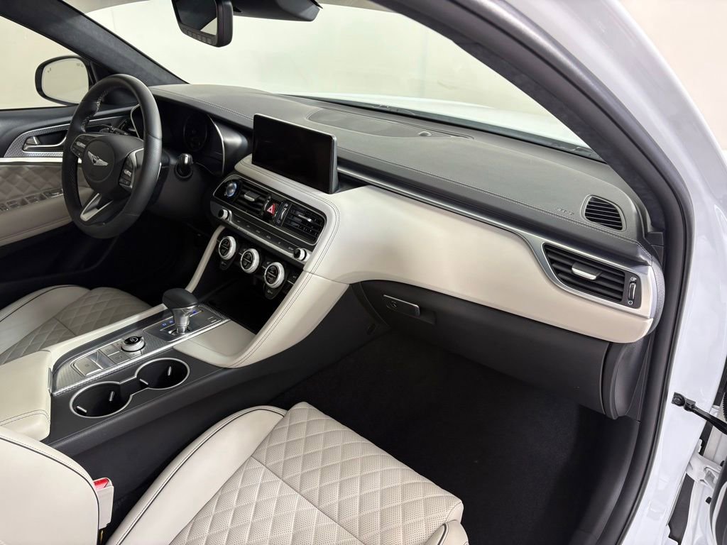 Used 2023 Genesis G70 3.3T w/ Sport Prestige Package image 13