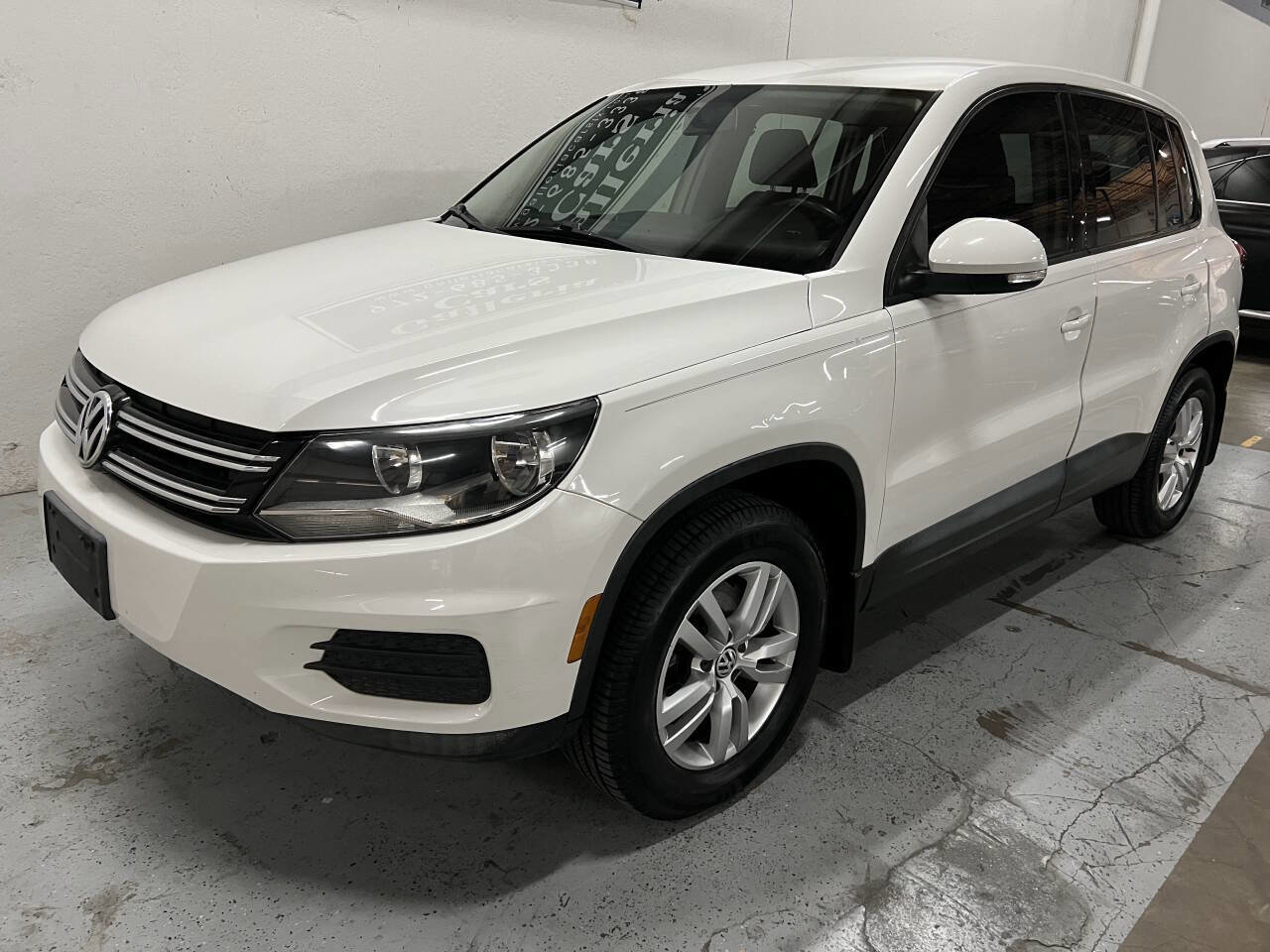 Used 2014 Volkswagen Tiguan S FWD image 2