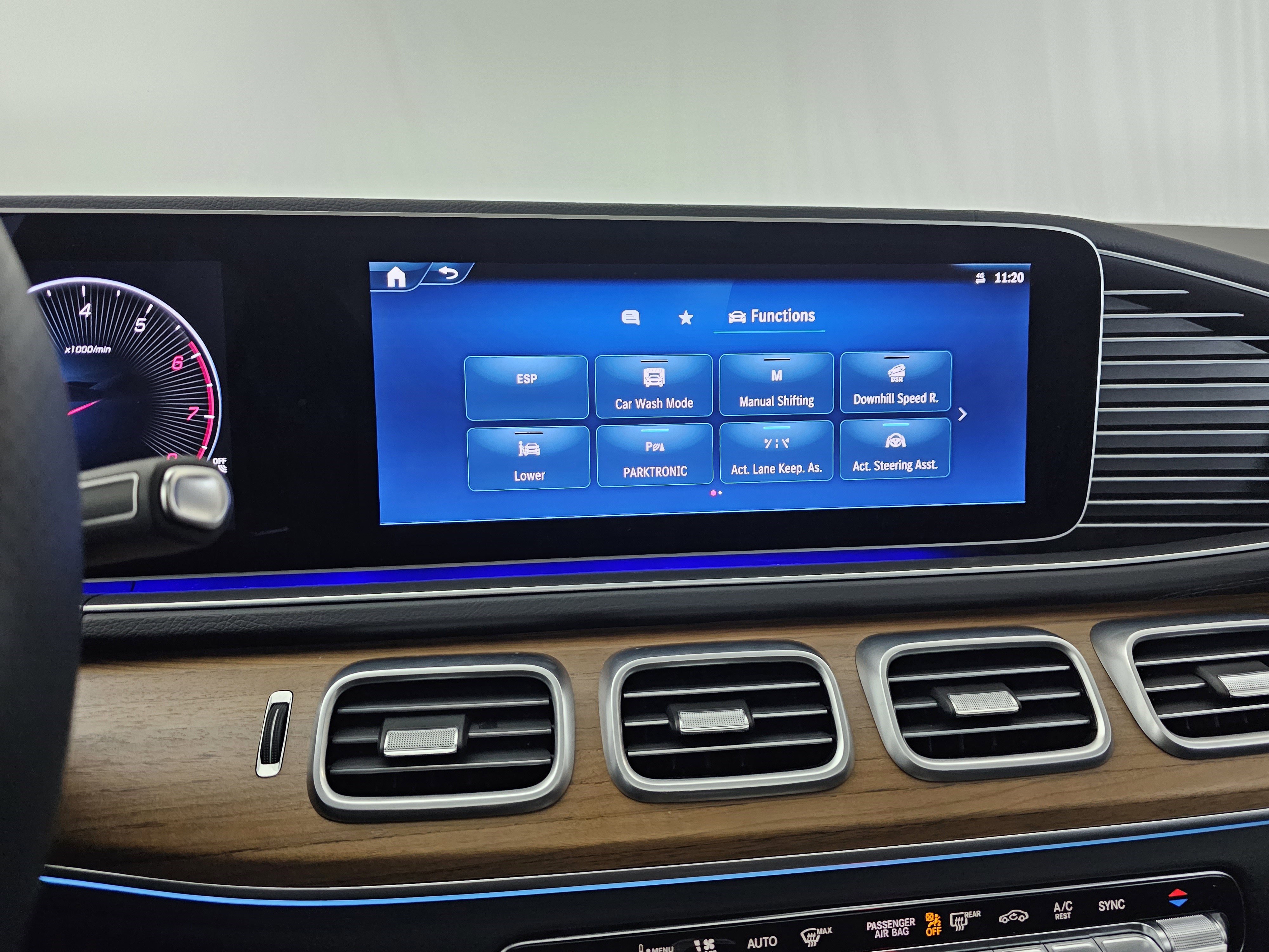 Certified 2024 Mercedes-Benz GLS 450 4MATIC image 37