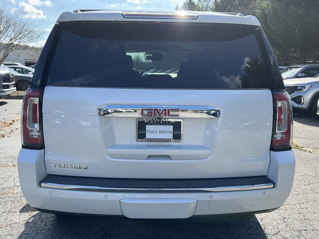 Used 2020 GMC Yukon Denali w/ Denali Premium Package image 4