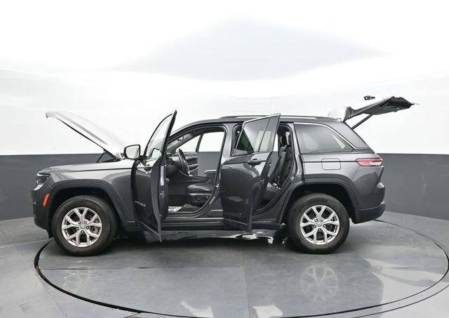 Used 2022 Jeep Grand Cherokee Limited image 62