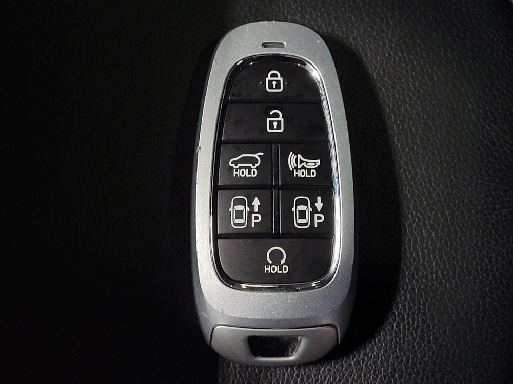 Used 2021 Hyundai Santa Fe Limited FWD image 32