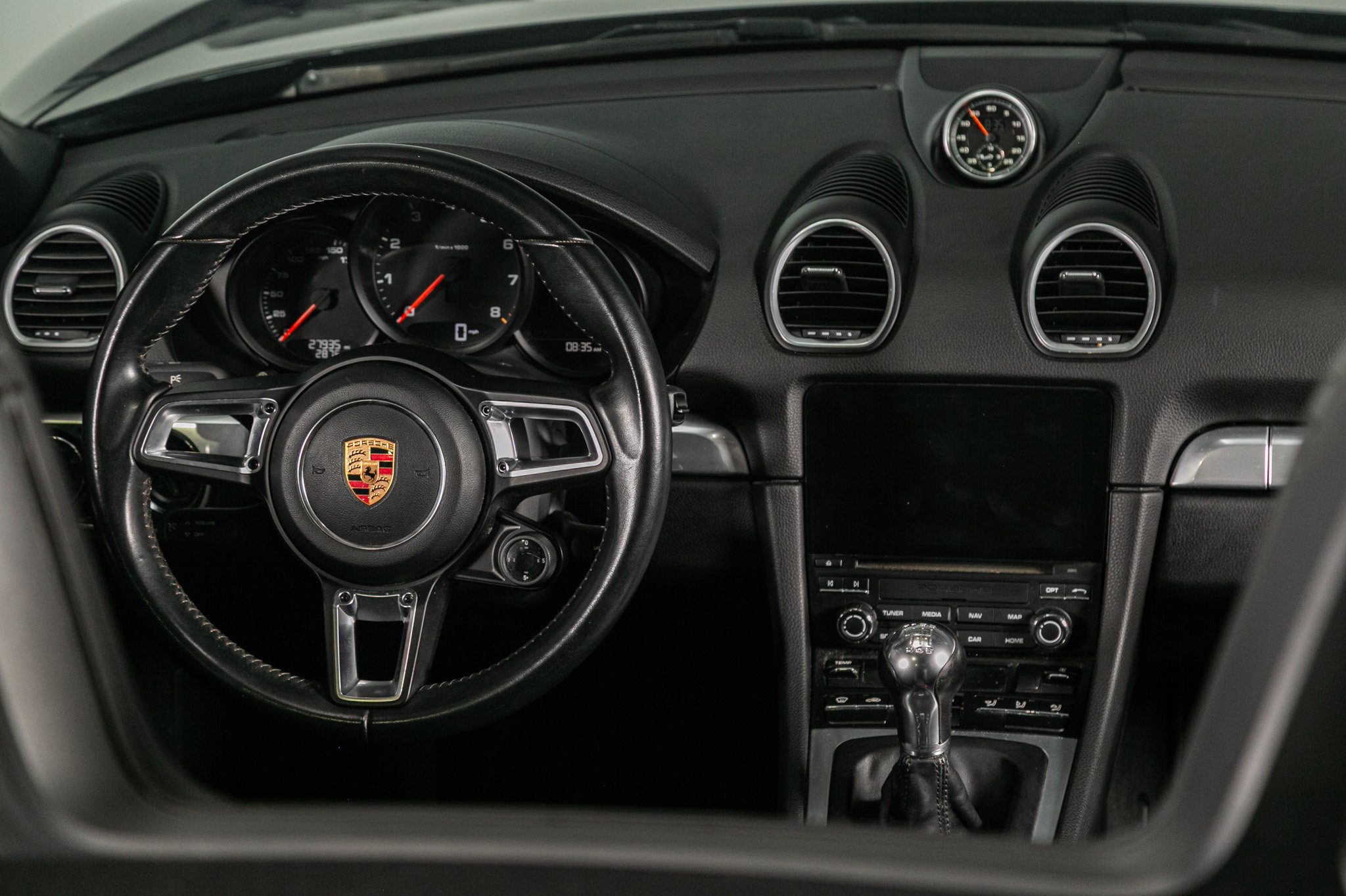 Used 2018 Porsche 718 Boxster Roadster w/ Sport Chrono Package image 22