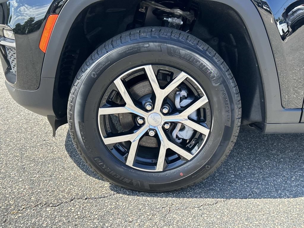 Certified 2025 Jeep Grand Cherokee Limited AWD/4WD image 10