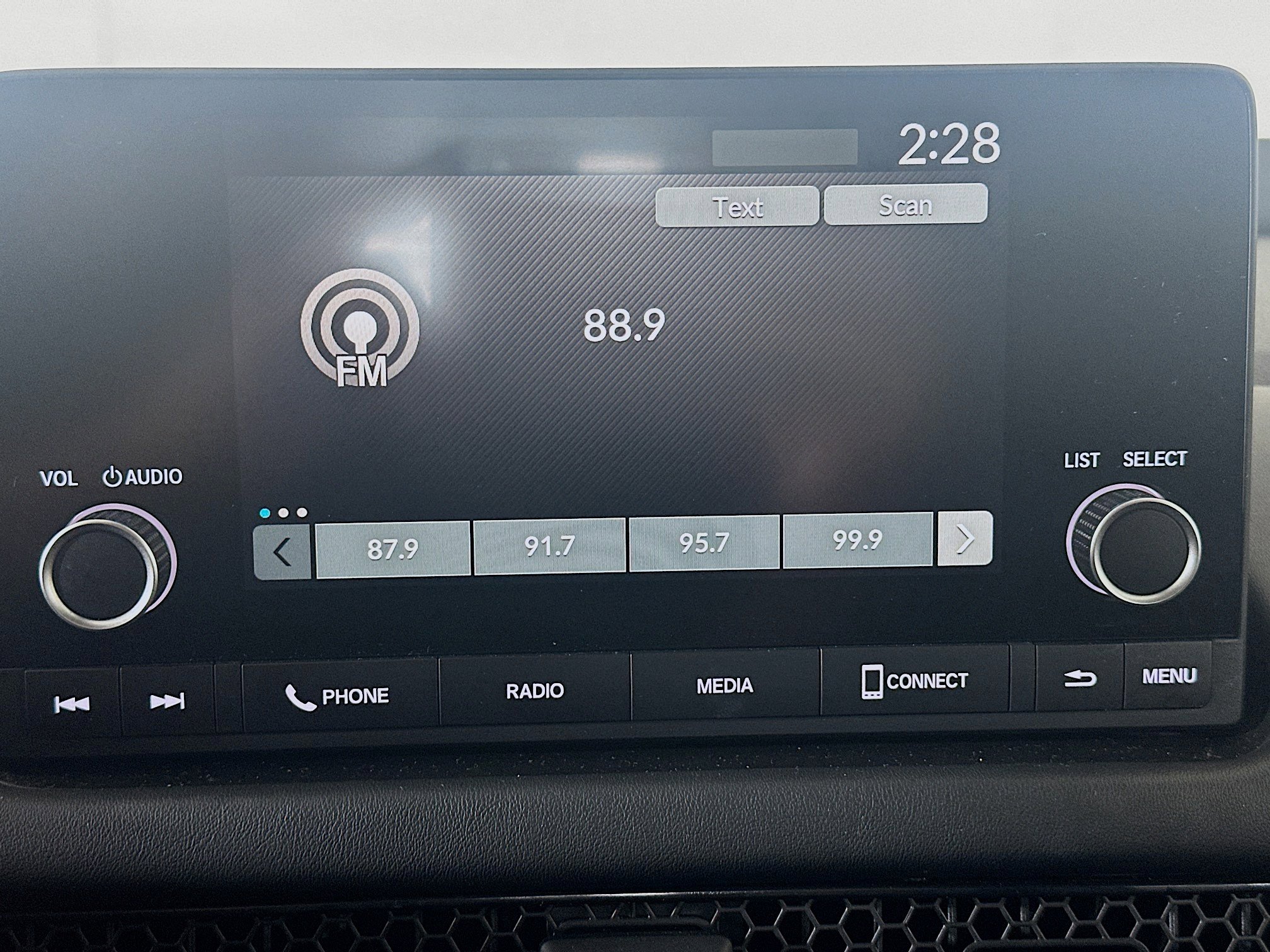 Used 2025 Honda HR-V LX image 19