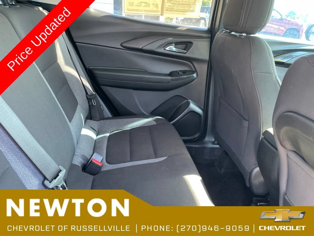 Used 2023 Chevrolet TrailBlazer LT FWD image 32