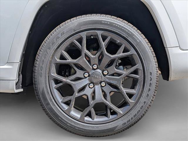 New 2026 Jeep Grand Cherokee Summit AWD/4WD image 10