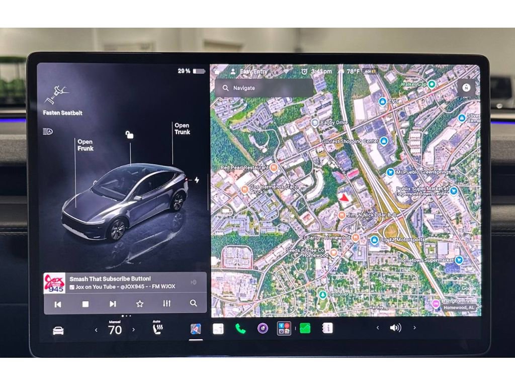 Used 2026 Tesla Model Y AWD image 30