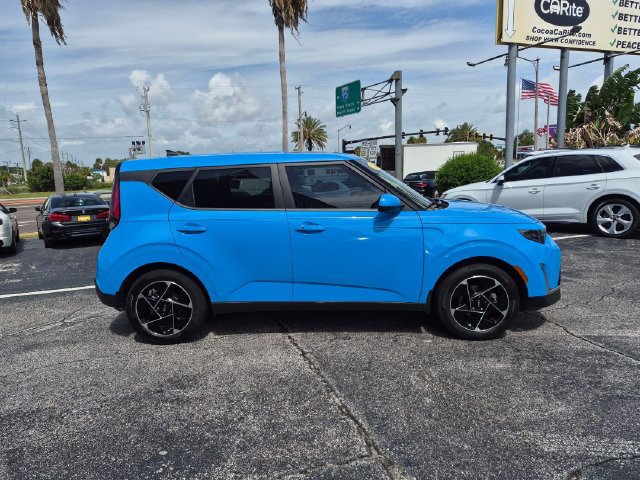 Used 2025 Kia Soul EX FWD image 4