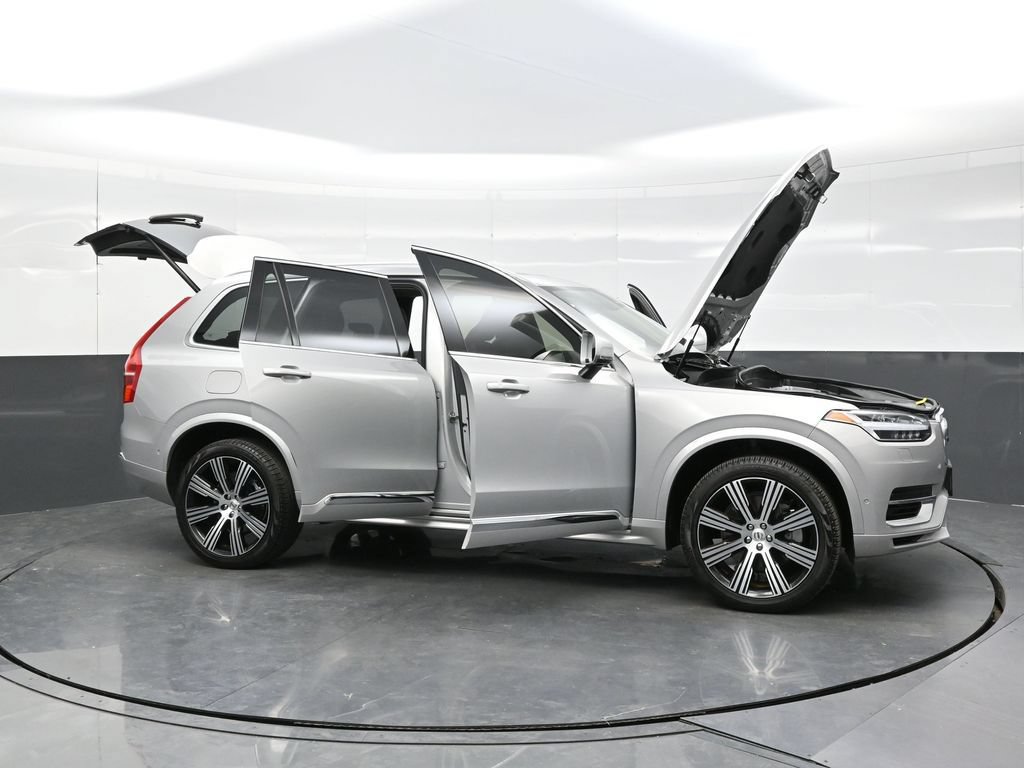 Used 2025 Volvo XC90 T8 Ultra w/ Protection Package Premier AWD/4WD image 45