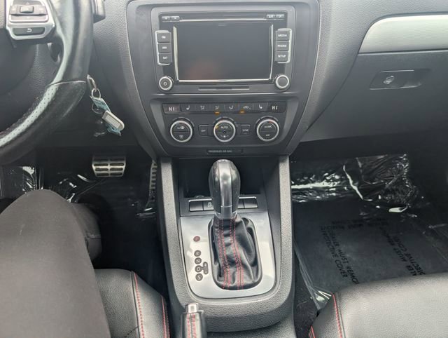 Used 2014 Volkswagen Jetta GLI Autobahn FWD image 12