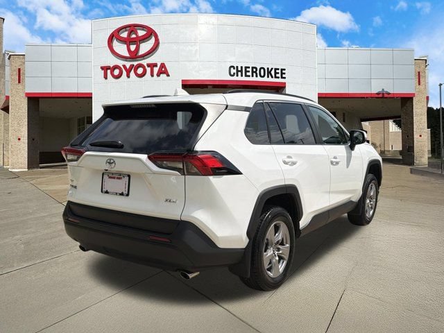 Used 2024 Toyota RAV4 XLE FWD image 5