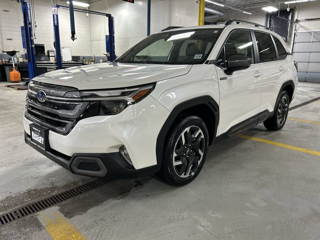 Certified 2025 Subaru Forester Limited AWD/4WD image 4