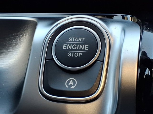 New 2026 Mercedes-Benz GLB 250 image 25
