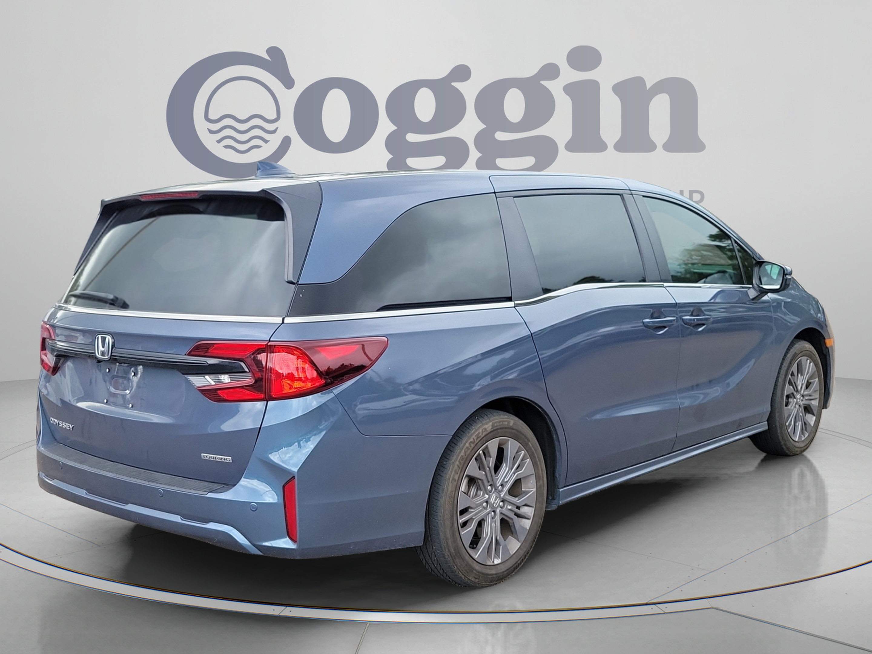 Certified 2025 Honda Odyssey Touring image 5