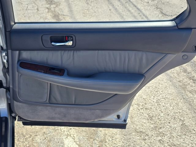 Used 1991 Lexus LS 400 image 15