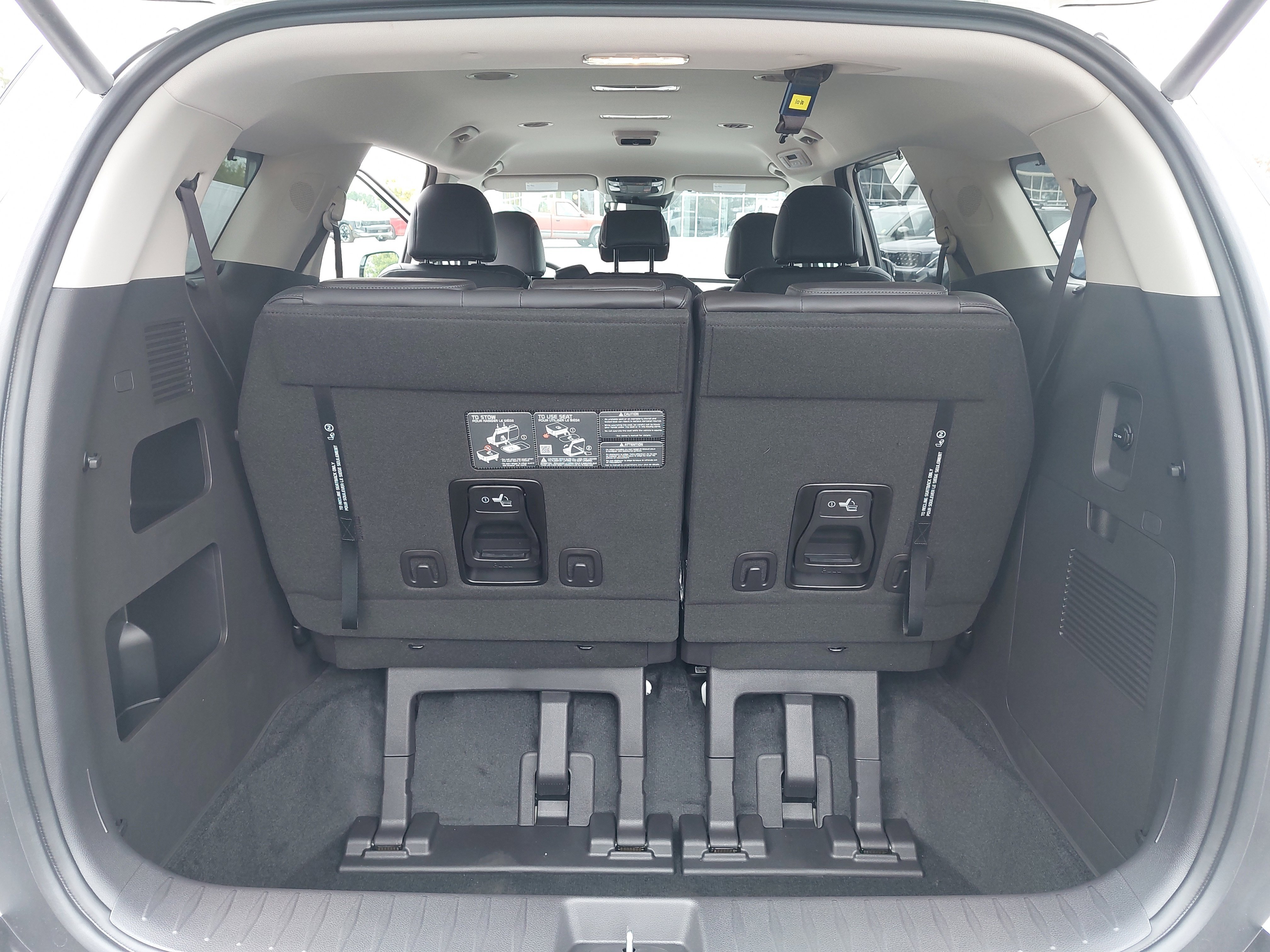 New 2026 Kia Carnival EX image 14