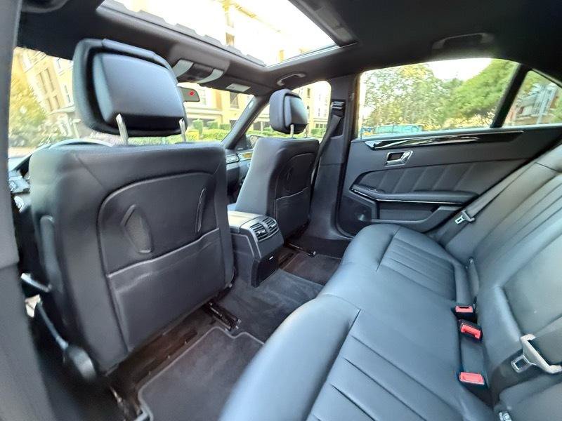 Used 2010 Mercedes-Benz E 550 Sedan image 48