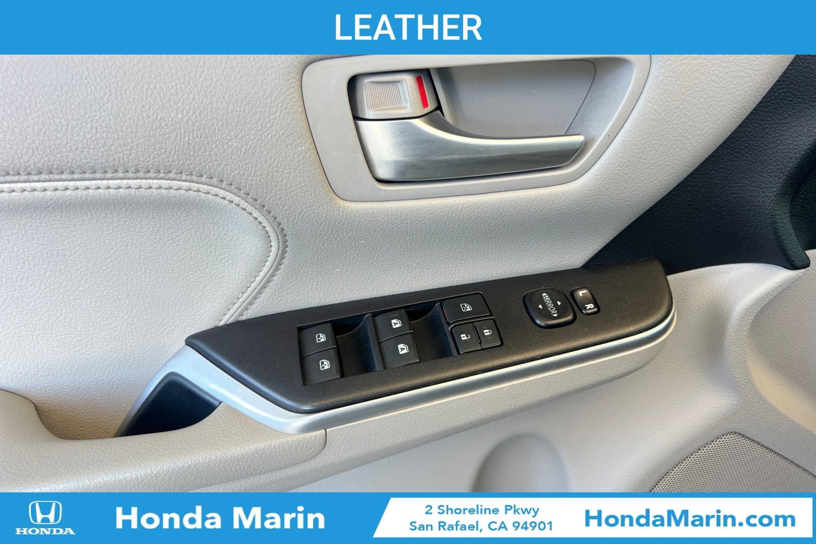 Used 2015 Toyota Camry XLE w/ Moonroof Package FWD image 13