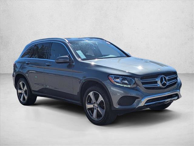 Used 2017 Mercedes-Benz GLC 300 4MATIC image 3