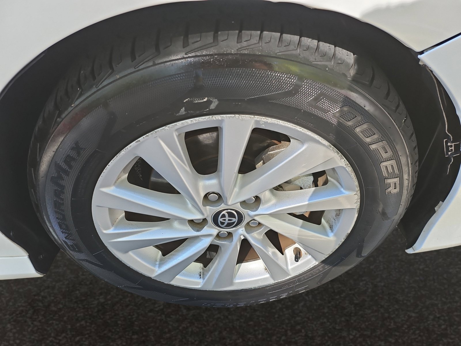 Used 2022 Toyota Camry LE FWD image 39