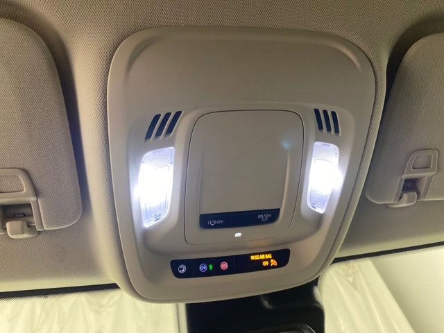 Used 2023 Buick Envision Preferred AWD/4WD image 22