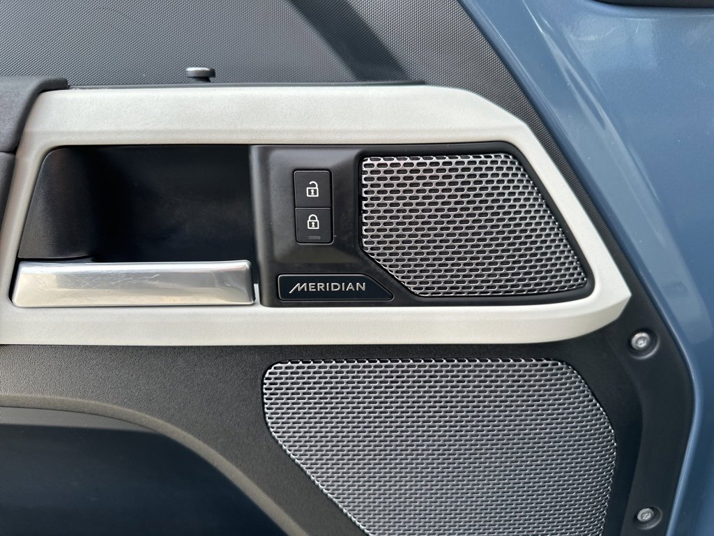 Used 2023 Land Rover Defender 110 S image 19