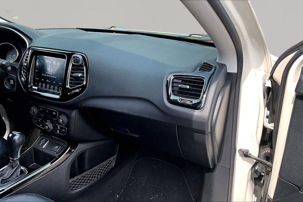 Used 2019 Jeep Compass Limited image 18