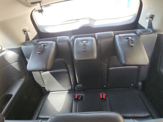 Used 2025 Nissan Pathfinder SL w/ Black Appearance Package AWD/4WD image 19