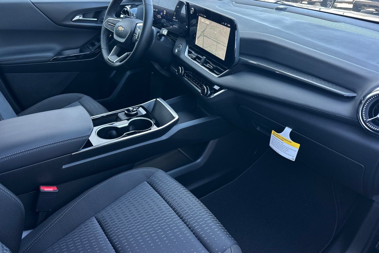 New 2026 Chevrolet Equinox LT w/ Safety and Technology Package FWD image 16