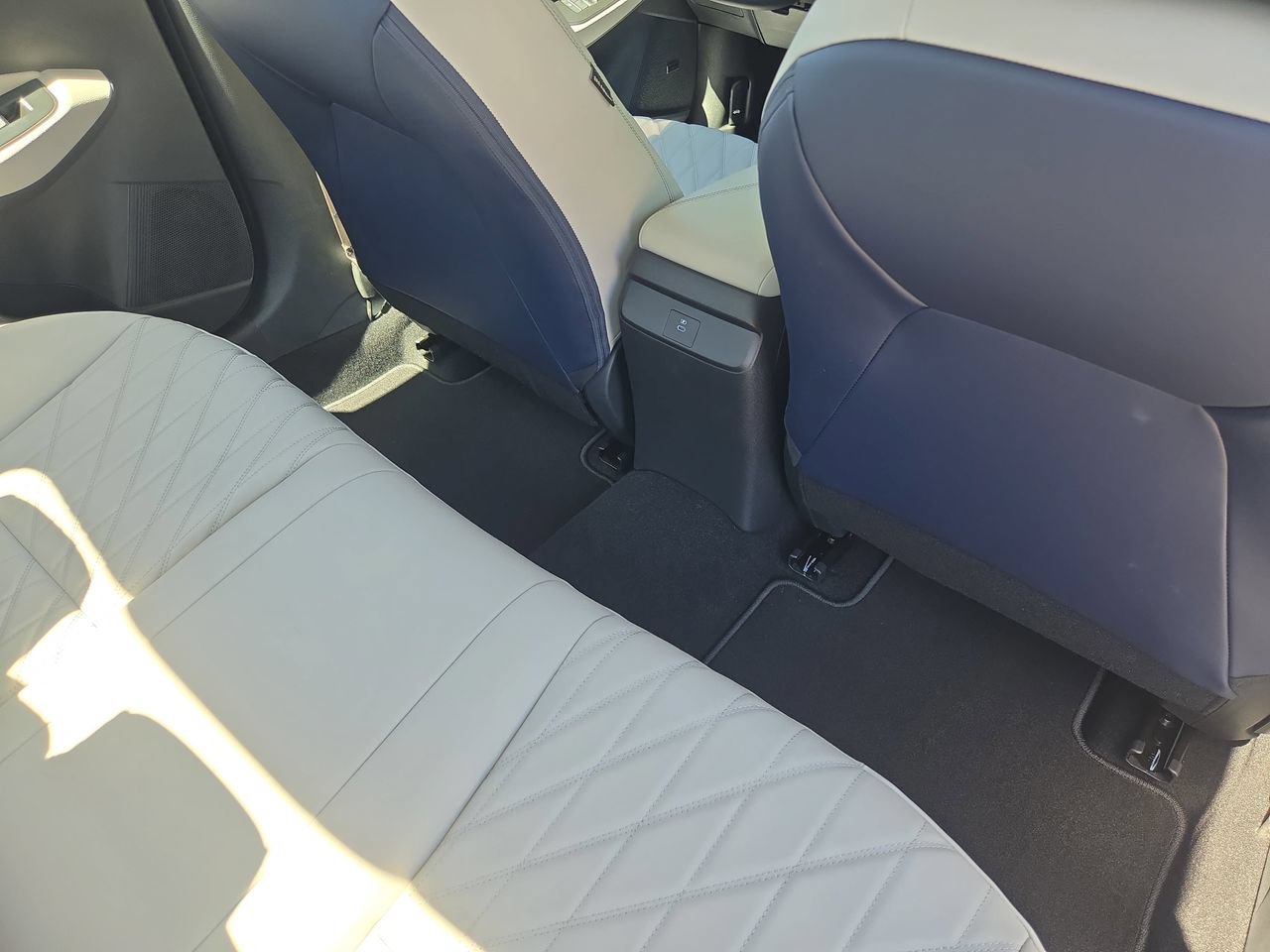 New 2026 Nissan Sentra SL w/ Floor Mat Package FWD image 15