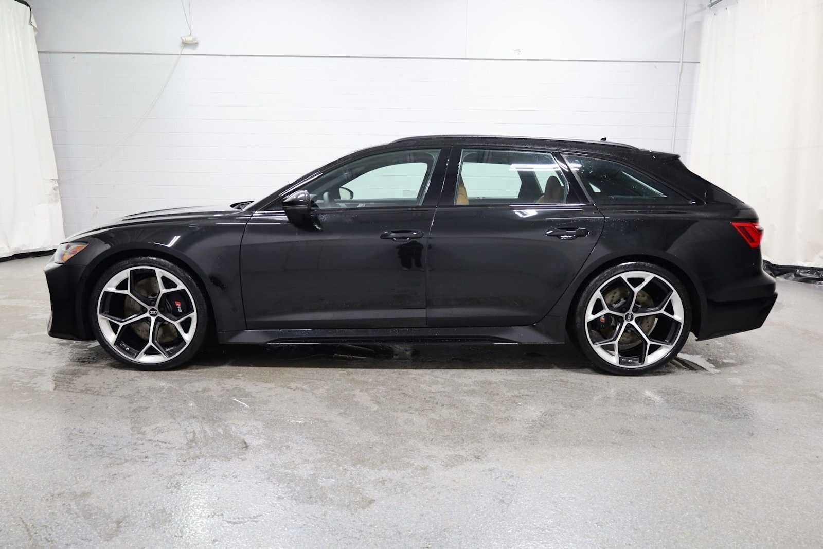 New 2026 Audi RS 6 performance image 2