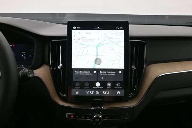 New 2026 Volvo XC60 T8 Plus w/ Climate Package PRO AWD/4WD image 14