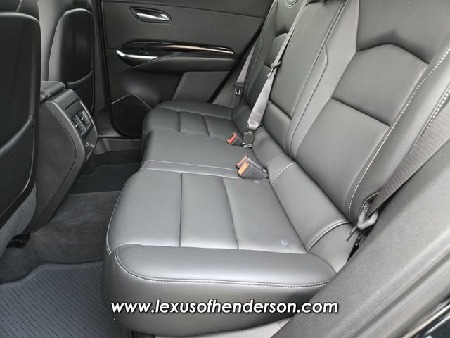 Used 2024 Cadillac XT4 Luxury w/ Cold Weather Package FWD image 12