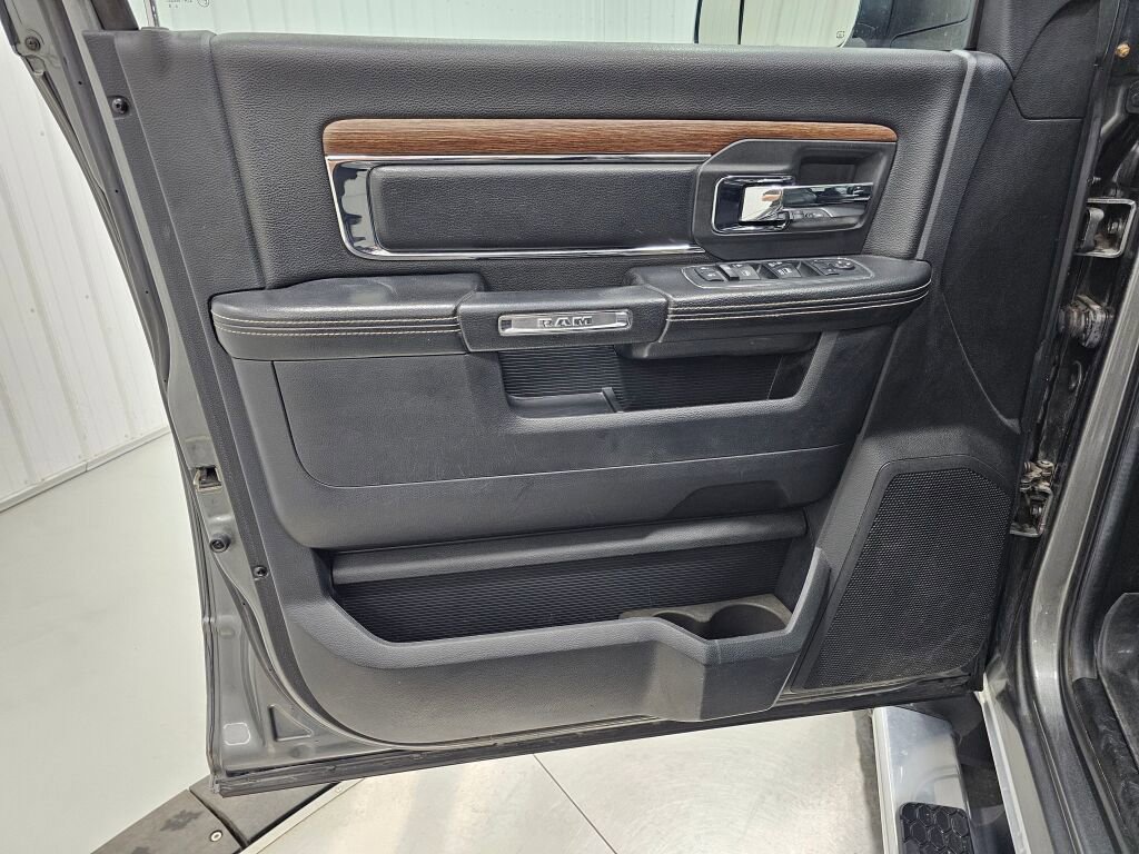 Used 2013 RAM 2500 Laramie w/ Cold Weather Group image 30