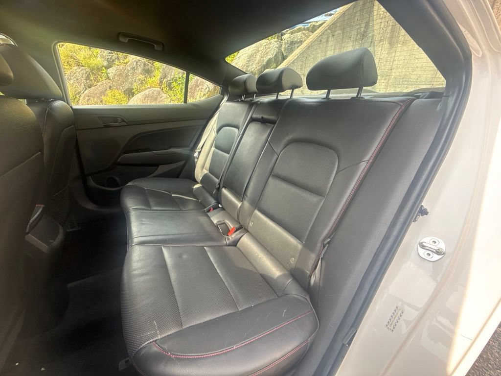 Used 2017 Hyundai Elantra Sport w/ Sport Premium Package 06 FWD image 19