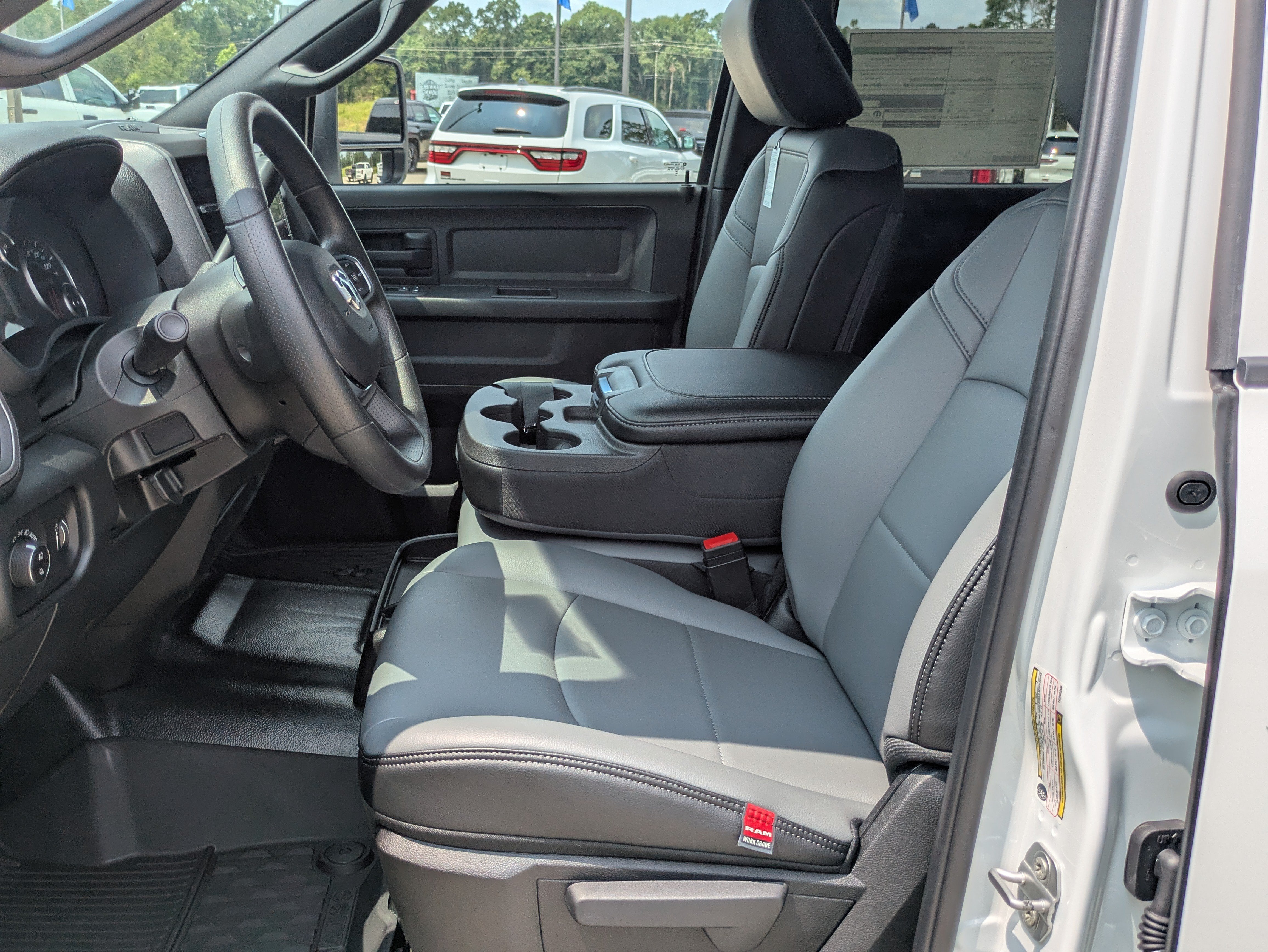 New 2026 RAM 3500 Tradesman AWD/4WD image 8