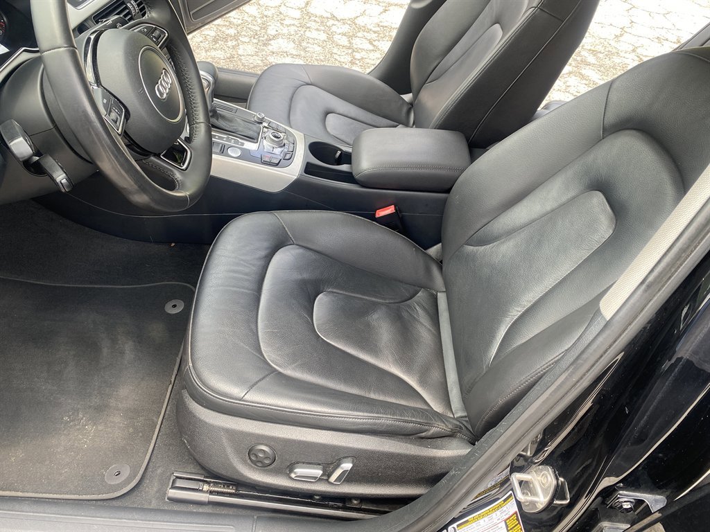 Used 2016 Audi A4 2.0T Premium image 13