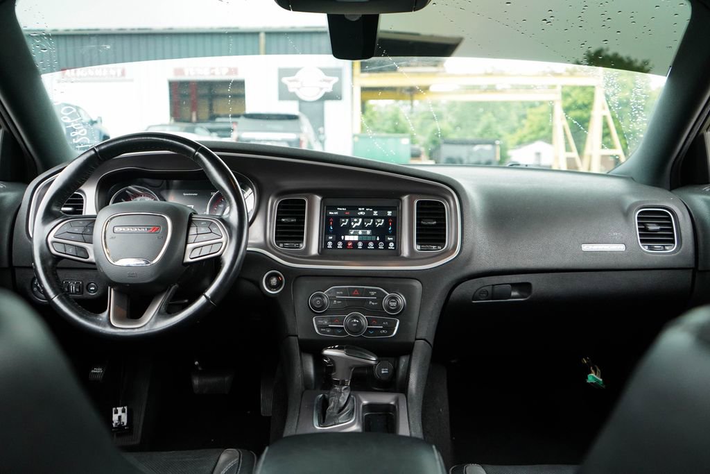 Used 2021 Dodge Charger SXT w/ Leather Interior Group RWD image 10