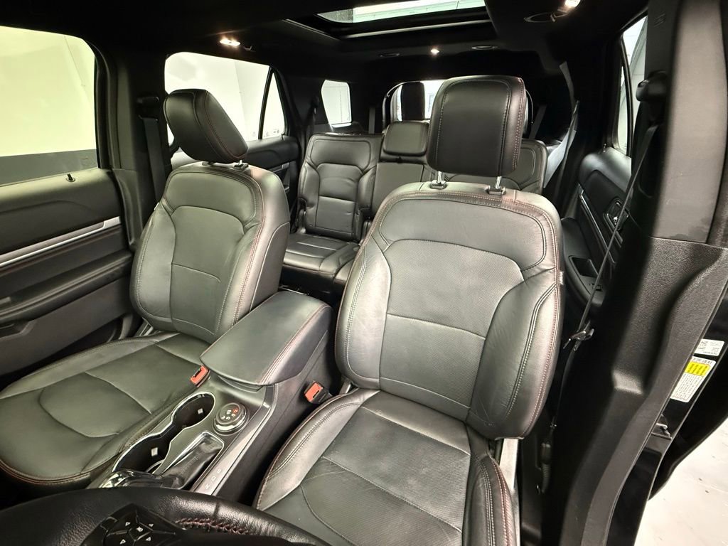 Used 2018 Ford Explorer Sport w/ Equipment Group 401A AWD/4WD image 43